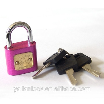 Meilleur prix Color Painted Short Shackle Round Corner Iron Padlock